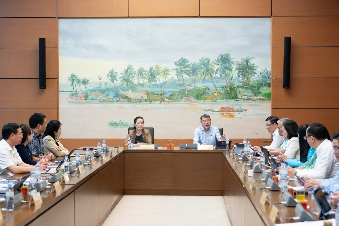 Thủ tướng Lê Minh Hưng: Thể chế là vấn đề then chốt, tạo hành lang thông thoáng cho phát triển